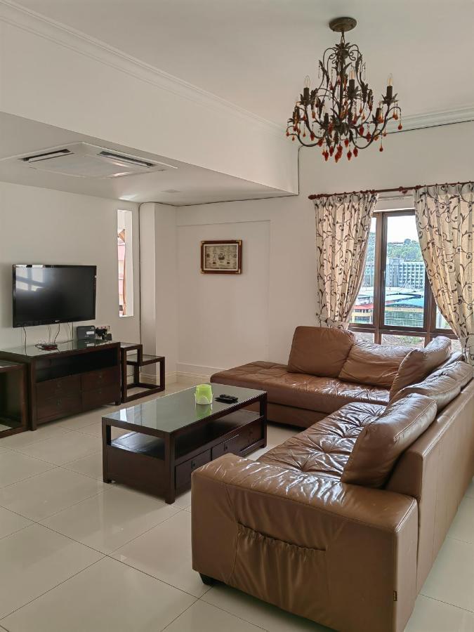 Marina Court *