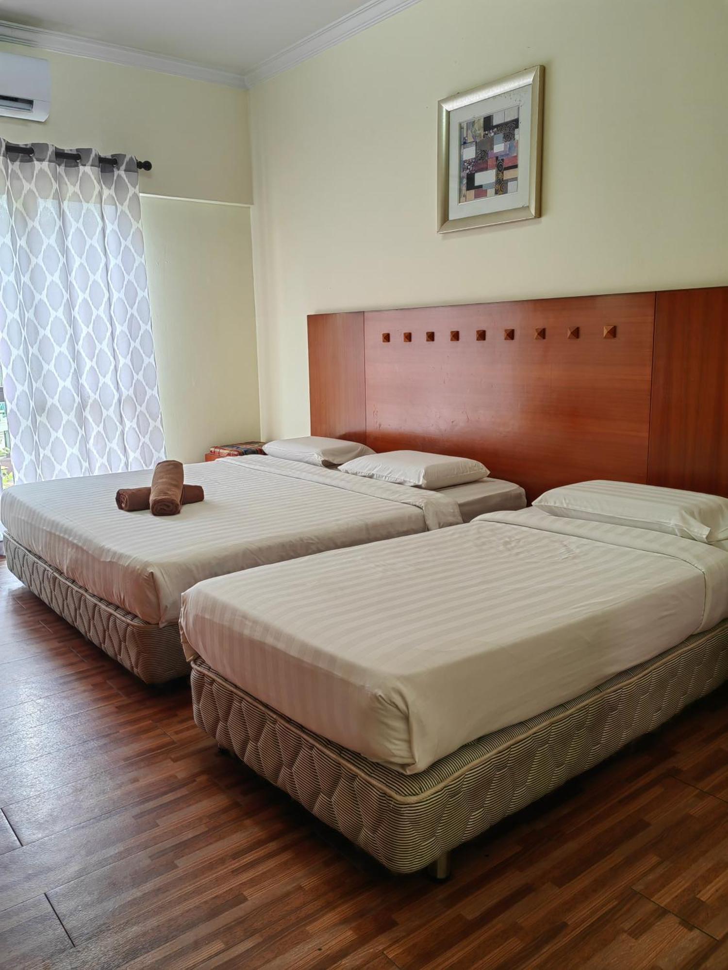 Marina Court Apartment