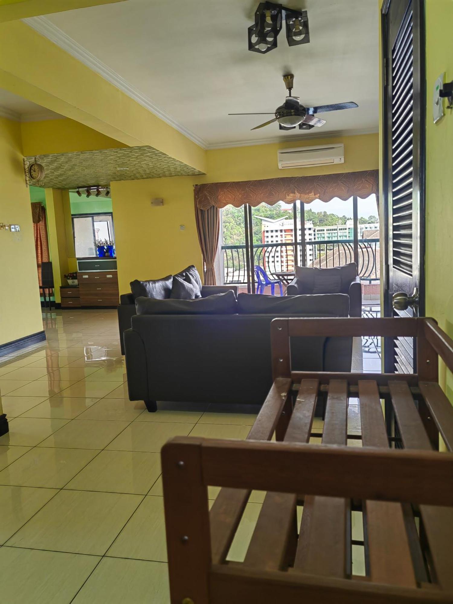 Marina Court Apartment